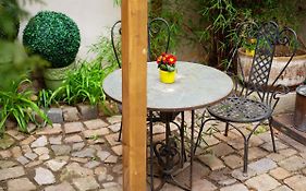 Romantic Nest Under Prague Castle