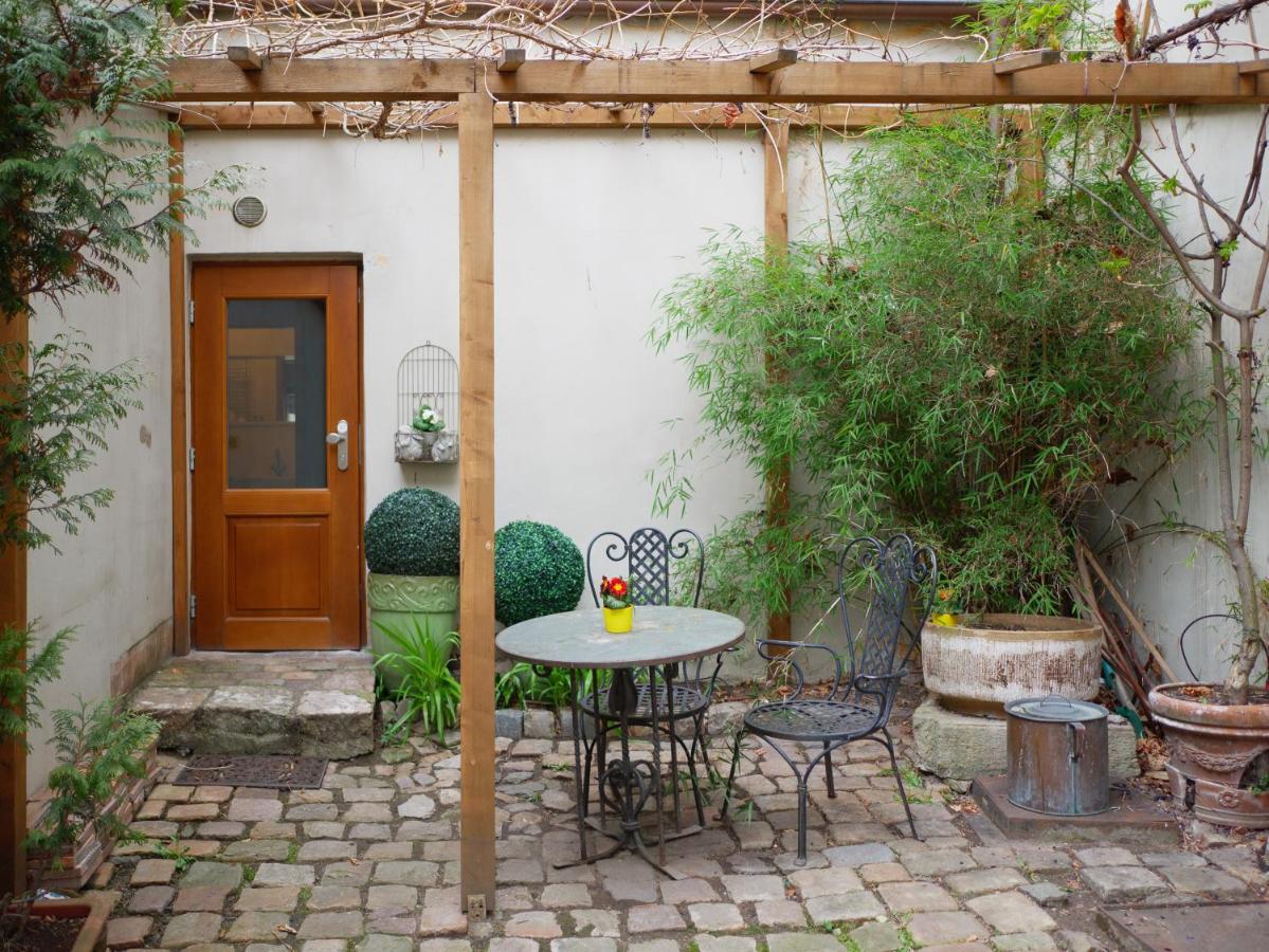 Romantic Nest Under Prague Castle Esterno foto